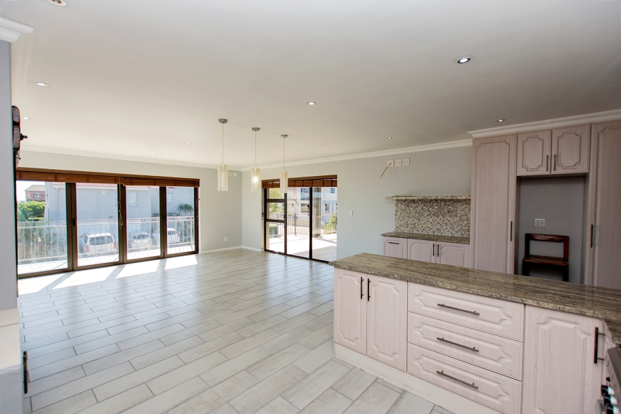 7 Bedroom Property for Sale in Myburgh Park Western Cape